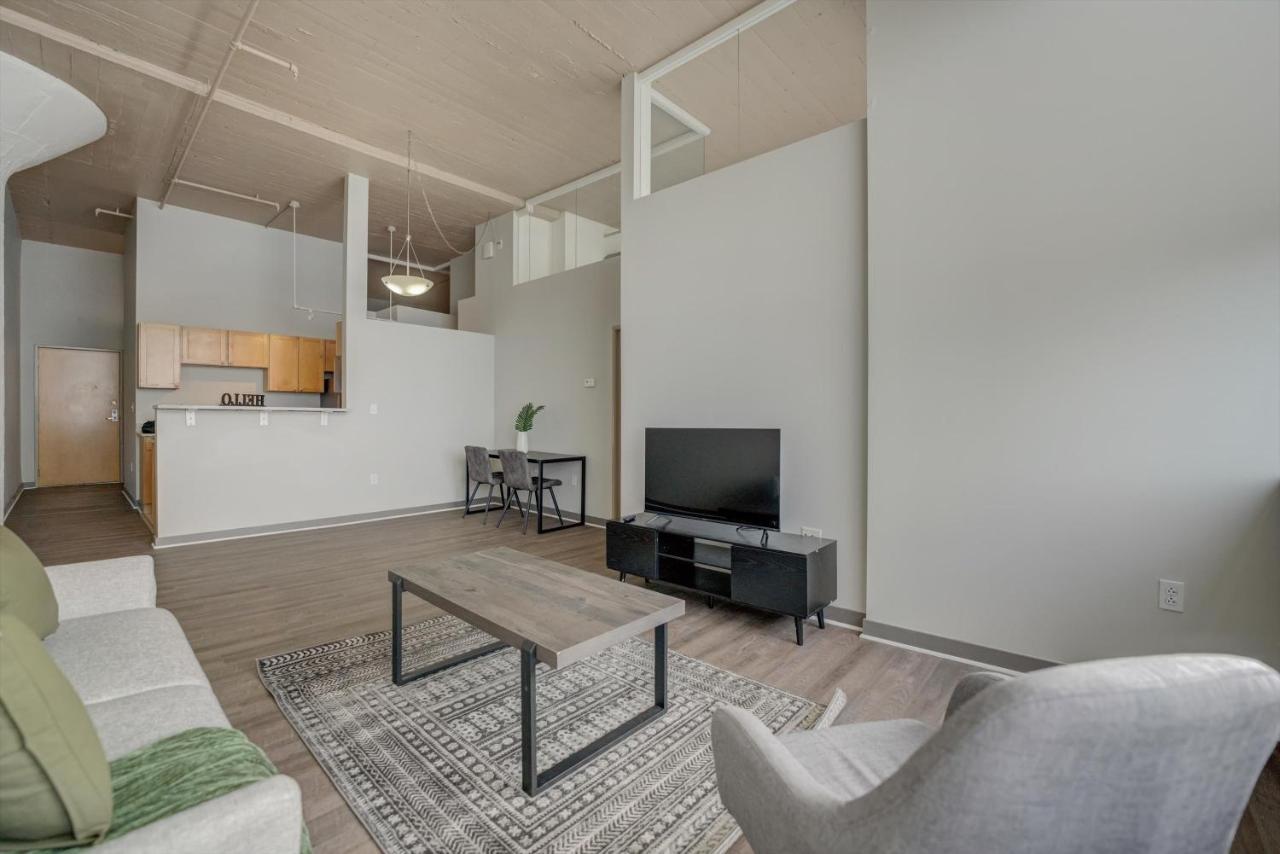 Frontdesk Waterfront Apts Downtown Cleveland公寓 客房 照片