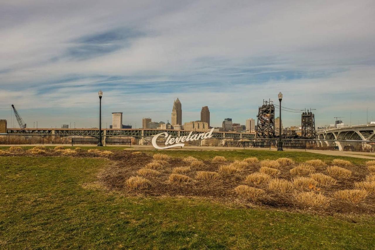 Frontdesk Waterfront Apts Downtown Cleveland公寓 外观 照片