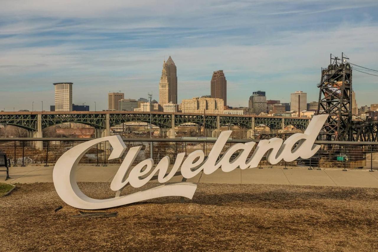 Frontdesk Waterfront Apts Downtown Cleveland公寓 外观 照片